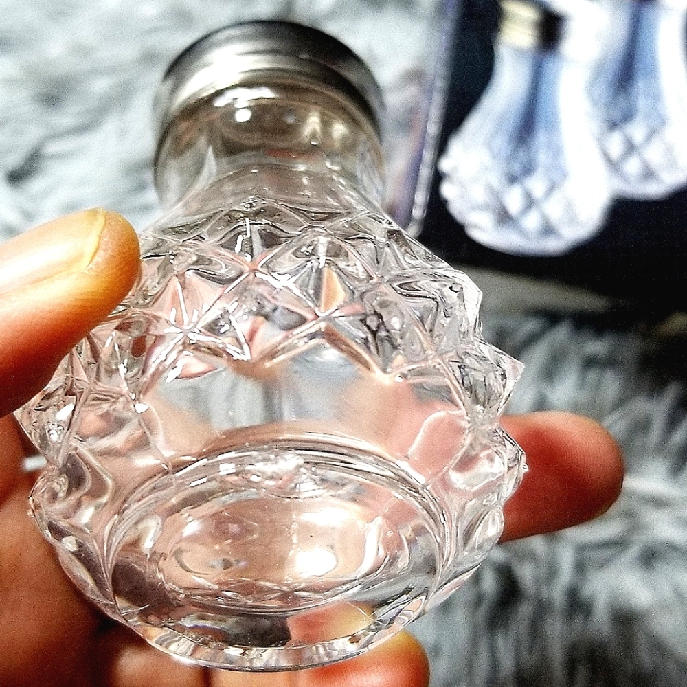 Longchamp Cristal d' Arques salt & pepper shakers - Picture 6 of 9